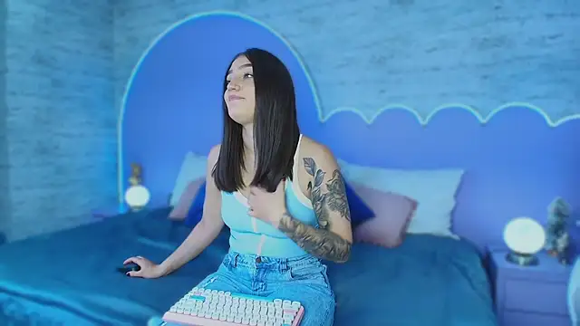 Giaa Ross online show from March 2026 07:38:01 PM