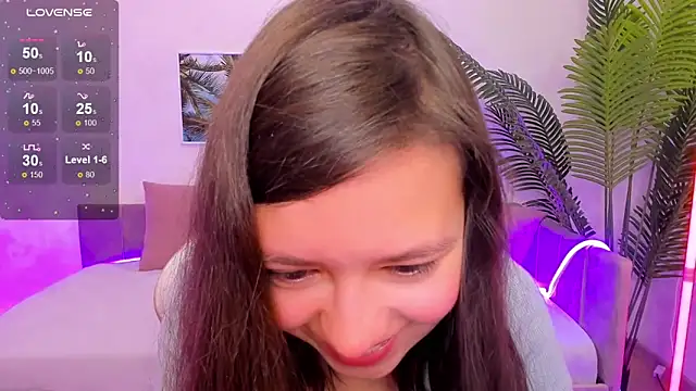 Lina Brownie online show from September 2025 02:28:01 AM