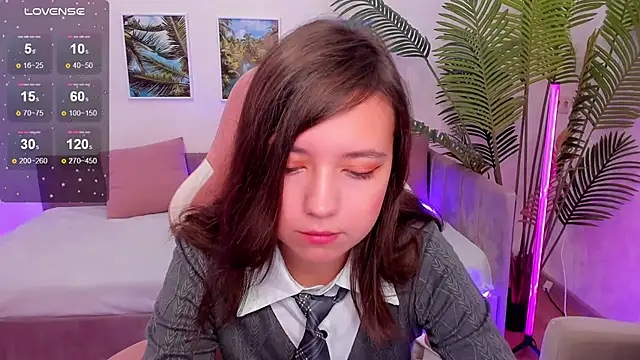 Lina Brownie online show from September 2025 03:16:01 AM