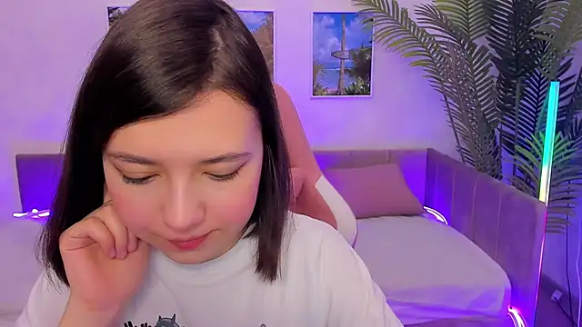 Lina Brownie online show from March 2025 02:21:02 AM
