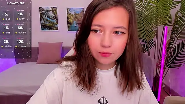 Lina Brownie online show from September 2025 02:23:01 AM