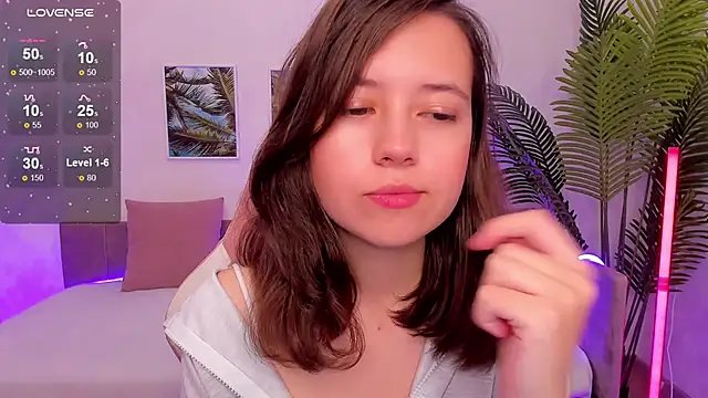 Lina Brownie online show from September 2025 02:39:01 AM