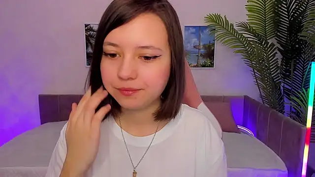 Lina Brownie online show from March 2025 02:00:02 AM