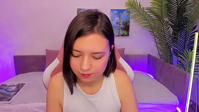Lina Brownie online show from February 2025 05:05:02 AM
