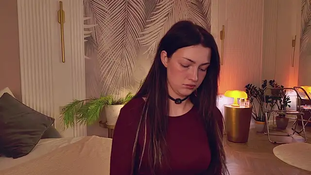 Miley Smile online show from November 2025 05:50:01 AM