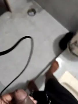 Self-satisfied online show from November 2025 07:08:01 PM