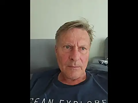 johnnym1 online show from May 2026 03:14:02 PM