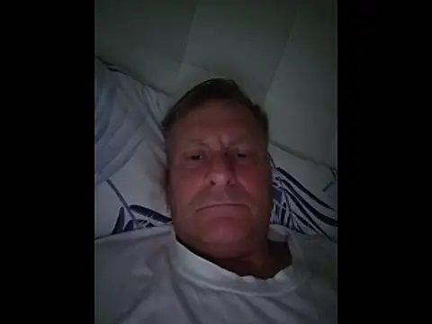 johnnym1 online show from June 2026 04:13:02 AM