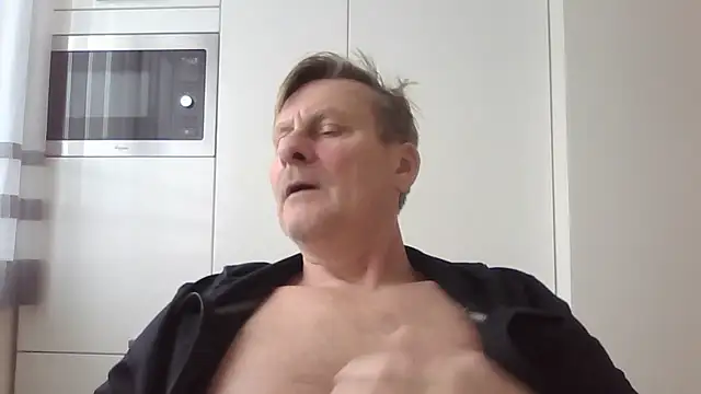 johnnym1 online show from January 2026 01:15:01 PM