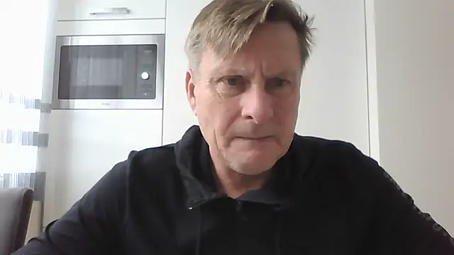 johnnym1 online show from January 2026 12:34:01 PM