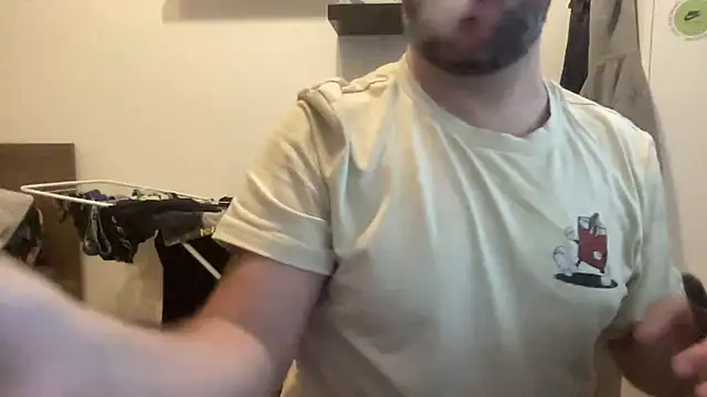 Snapshot of RedDante89 chatting on October 2025 08:13:01 AM RedDante89 online show from October 2025 08:13:01 AM
