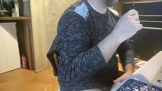 RedDante89 online show from November 2025 09:47:02 AM