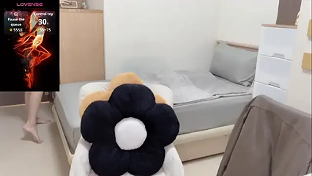 yu5888 online show from November 2025 09:58:02 AM