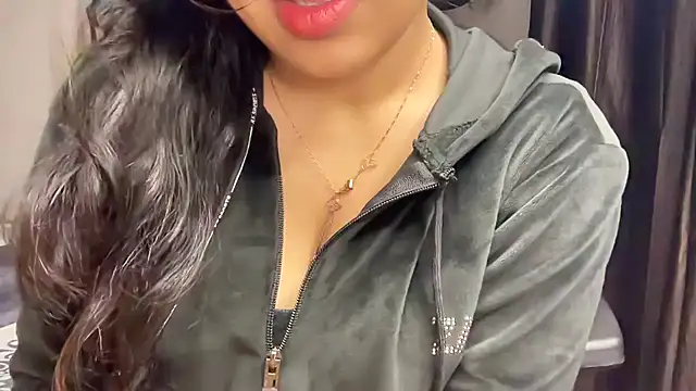 Spice-Summi online show from January 2025 12:41:01 PM