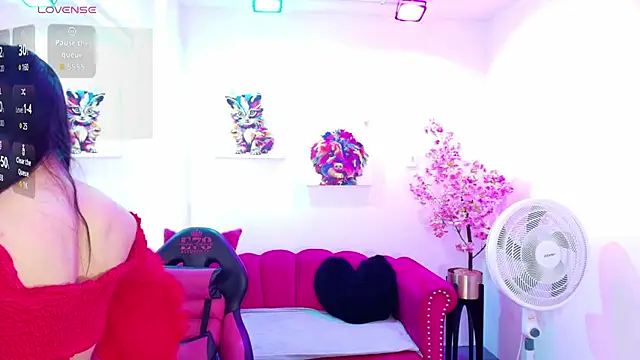 Miss dolly  online show from March 2026 12:27:01 PM