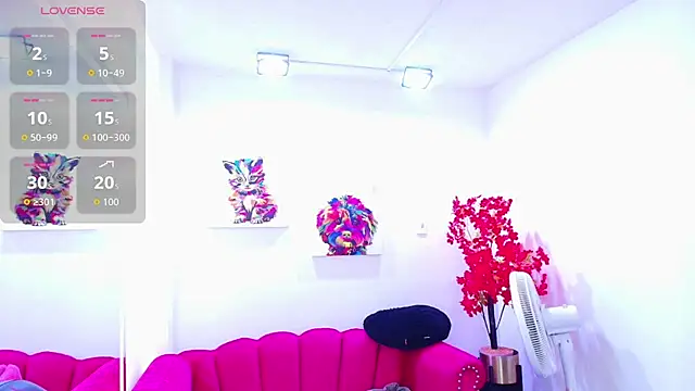 Miss dolly  online show from April 2026 12:33:01 PM