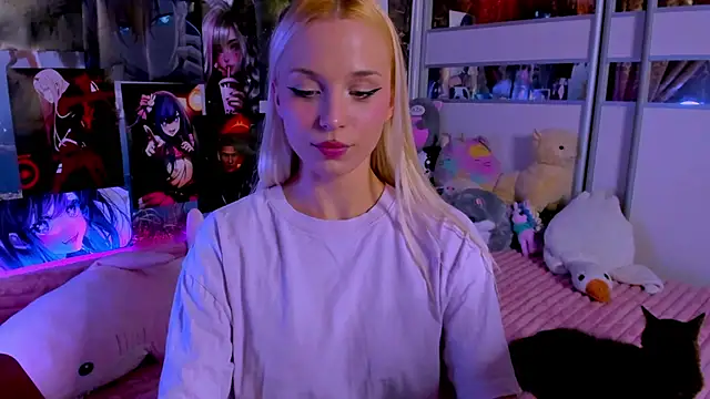 Cute  Pony online show from June 2026 10:41:01 PM