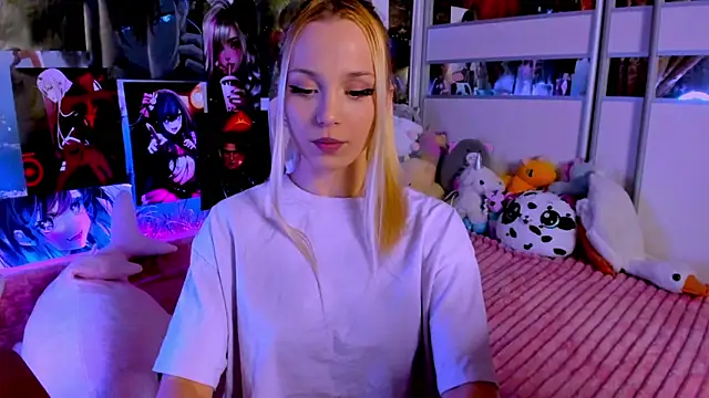 Snapshot of Cute__Pony chatting on December 2024 09:23:02 PM Cute  Pony online show from December 2024 09:23:02 PM