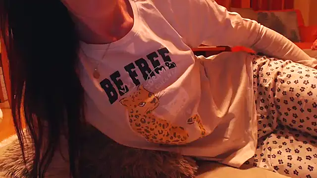 LovelyAndraGirl online show from March 2026 05:05:01 PM