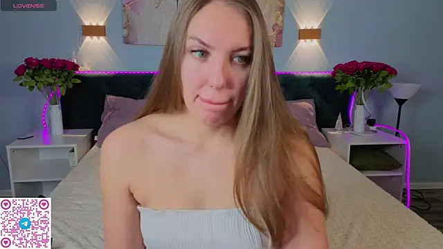 Kelly Hardy online show from February 2026 01:13:01 AM