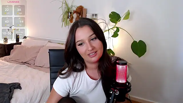 Lenas Room online show from April 2026 07:37:01 AM