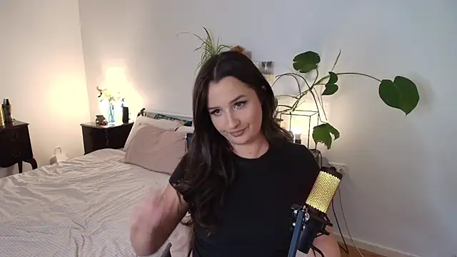 Lenas Room online show from March 2026 06:35:01 AM