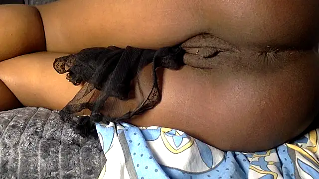 t-NaughtyLicia online show from April 2026 04:24:02 PM