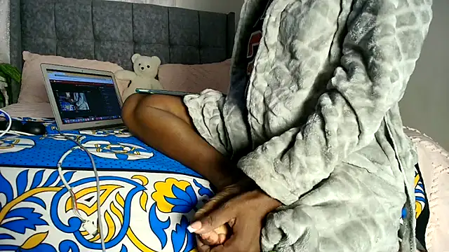 t-NaughtyLicia online show from March 2026 06:02:02 AM