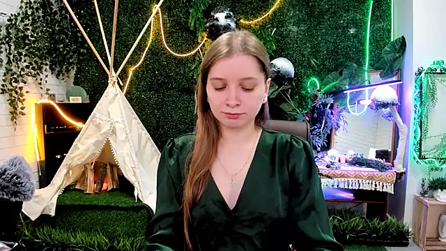 MayaSinabon online show from October 2025 09:11:02 AM