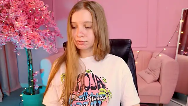 MayaSinabon online show from March 2025 12:14:01 PM