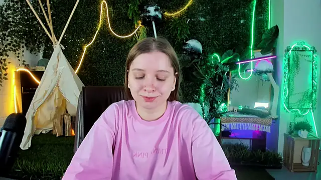 MayaSinabon online show from September 2025 09:08:01 AM