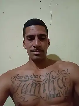 adriabis013 online show from May 2026 07:47:02 PM