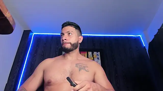 Snapshot of Mark_Buffet02 chatting on December 2024 06:03:02 PM Mark Buffet02 online show from December 2024 06:03:02 PM