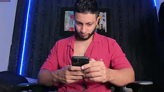 Snapshot of Mark_Buffet02 chatting on December 2024 02:11:01 PM Mark Buffet02 online show from December 2024 02:11:01 PM