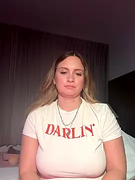 Sophie Raegan online show from January 2026 10:51:01 AM