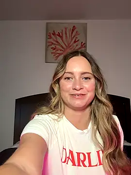 Sophie Raegan online show from December 2025 02:19:01 PM