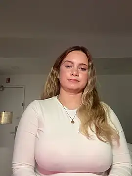 Sophie Raegan online show from March 2026 07:51:01 PM