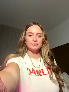 Sophie Raegan online show from January 2026 04:34:02 PM