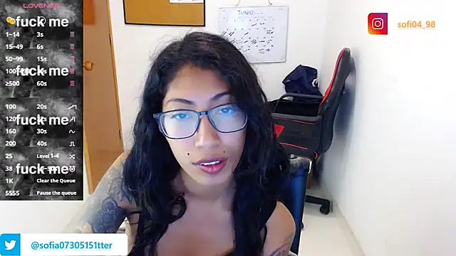 Snapshot of sofia_rosse4 chatting on June 2026 11:43:01 PM sofia rosse4 online show from June 2026 11:43:01 PM