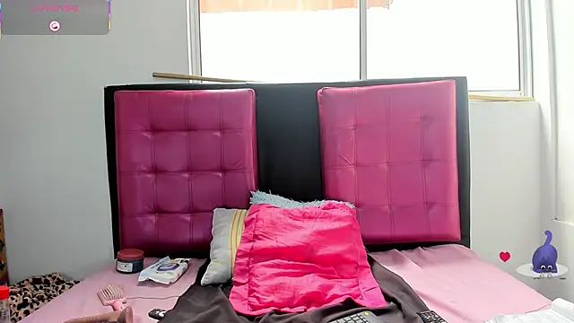 AlanaLars online show from February 2026 06:18:02 PM