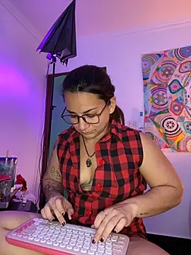 Amarantha 666 online show from November 2025 08:51:01 PM