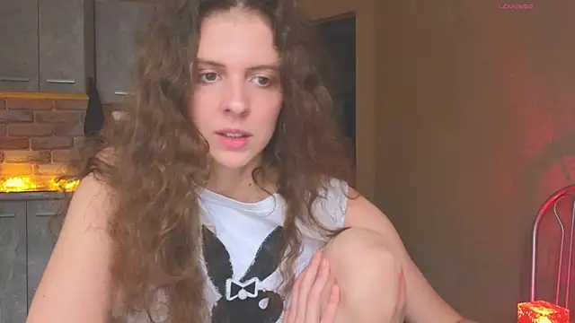 Sereta Finn online show from October 2025 10:25:02 AM