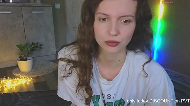 Sereta Finn online show from December 2025 11:42:02 AM