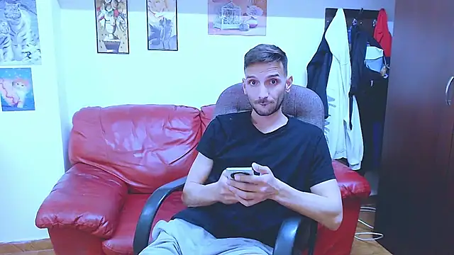 GiorgieUps online show from November 2025 09:52:02 PM