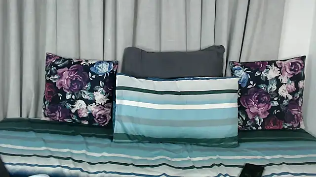 HotSmallTits online show from February 2026 06:19:01 PM