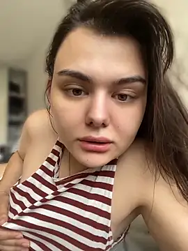 Snapshot of NikaMur chatting on June 2026 04:10:02 AM NikaMur online show from June 2026 04:10:02 AM