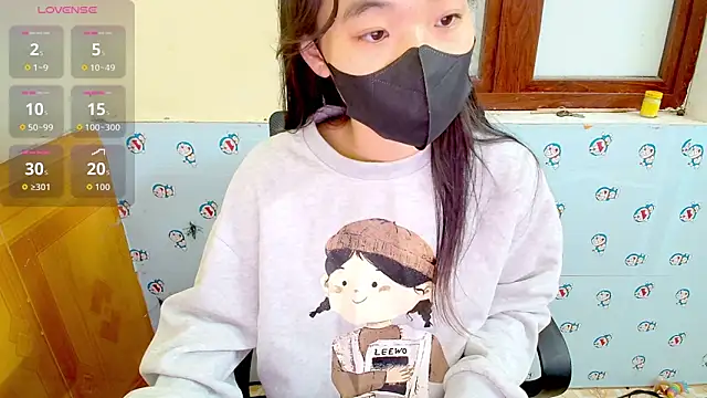   Saphia   online show from November 2025 08:41:01 AM