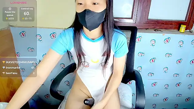   Saphia   online show from November 2025 04:51:02 AM