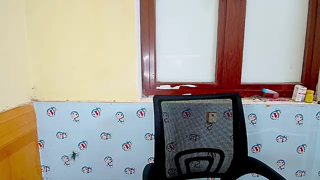   Saphia   online show from December 2025 12:48:01 AM