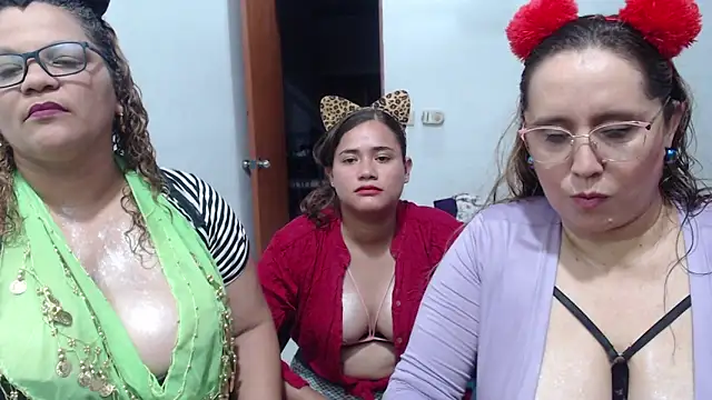 mademooms online show from October 2025 01:37:02 AM